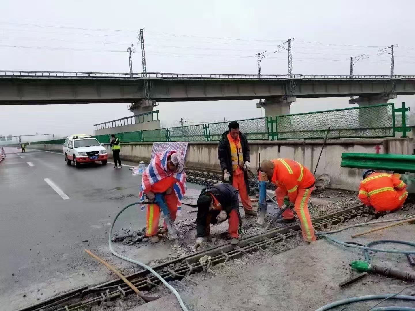 广东桥梁伸缩缝抢修料